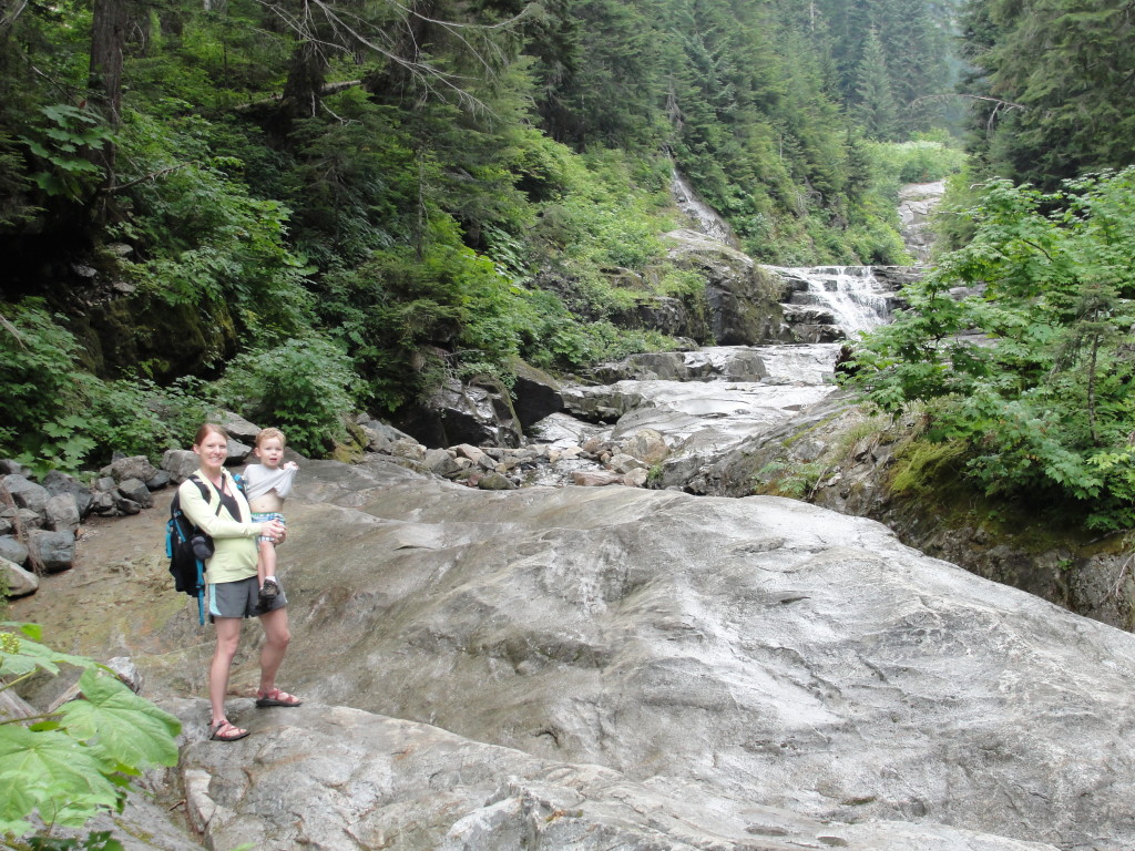 Catch-up Hikes: Denny Creek Water Slide Trail near WA’s Snoqualmie Pass | WildTalesof.com