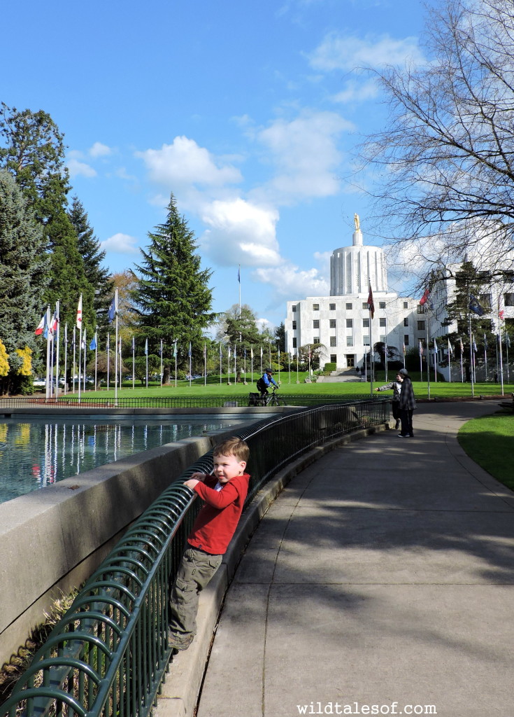 Oregon-California Road Trip: Oregon State Capitol in Salem | WildTalesof.com