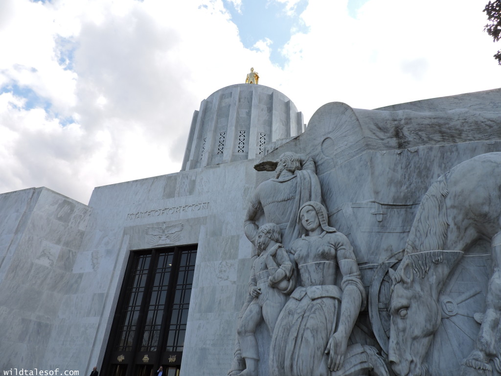 Oregon-California Road Trip: Oregon State Capitol in Salem | WildTalesof.com